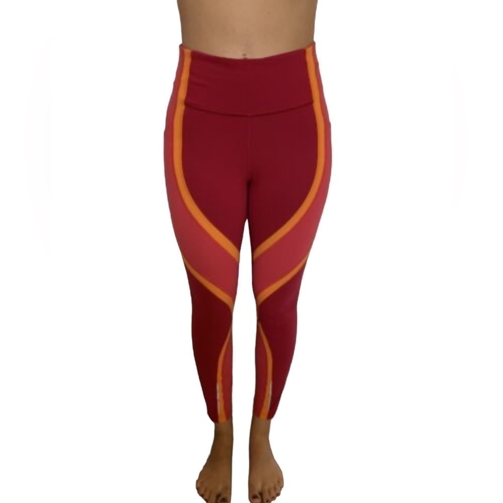 Lululemon Womens Speed Up MR Tight 25” size 6 orange pink red block color